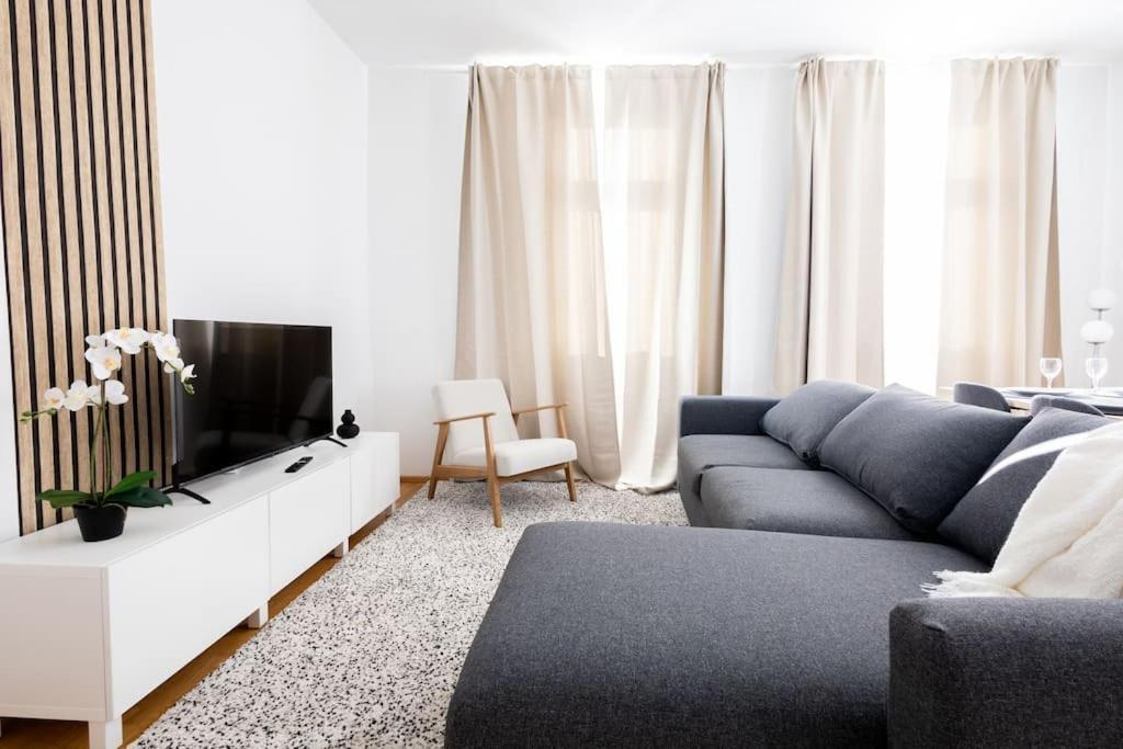 Orestaliving- 3Br On The Daube Canal/Friedensbruecke 비엔나 외부 사진