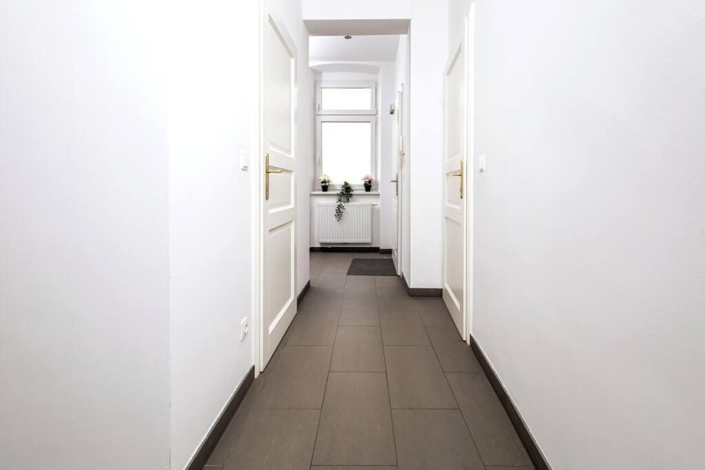 Orestaliving- 3Br On The Daube Canal/Friedensbruecke 비엔나 외부 사진